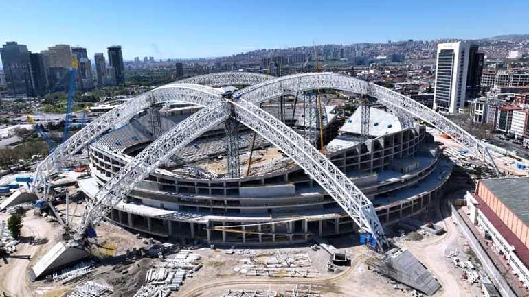İki bakandan ortak paylaşım: Başkentimizin yeni stadyumu hızla yükseliyor
