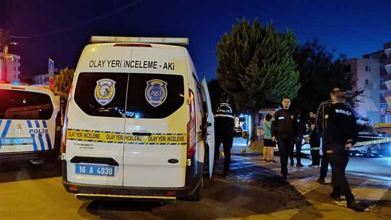 Bursa’da park halindeki otomobil kurşunlandı
