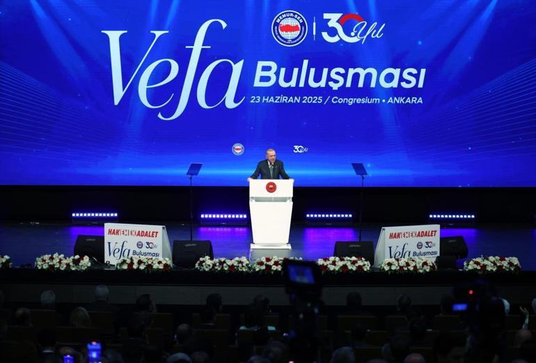 Cumhurbaşkanı Erdoğan: Dağın arkasındaki tehlikeleri gören bir bakış açısıyla hareket ediyoruz
