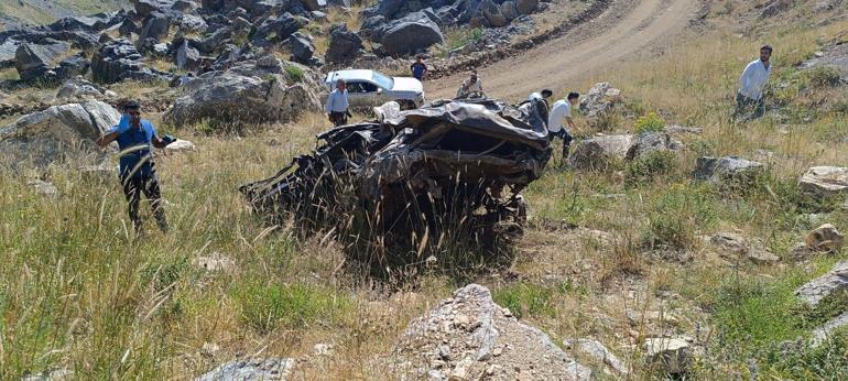 Batmanda bilirkişi ekibinin otomobili, şarampole yuvarlandı: 5 ölü