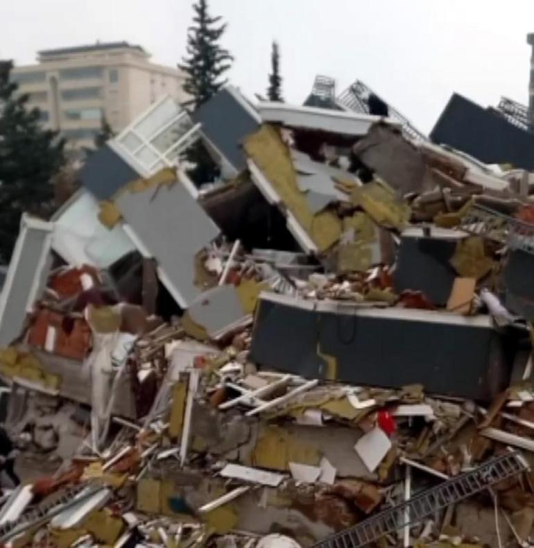Depremde 35 kişi ölmüştü; 876 yıl hapsi istenen iç mekan tasarımcısına tahliye