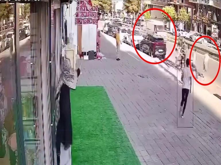 Bıçaklı kavgadan kaçarken minibüsün altında kalıp öldü; olay anı kamerada
