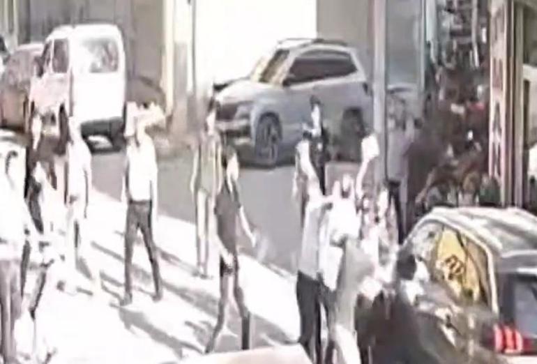 Nusaybinde silah ve sopalı kavga kamerada; 3 yaralı