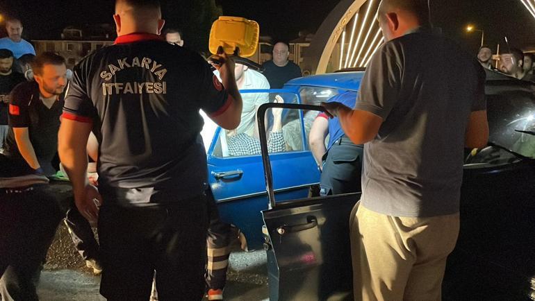 Sakaryada 2 otomobil çarpıştı; 5 yaralı