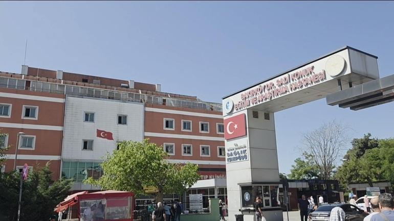 Avcılarda bıçaklı kavgada 14 yaşındaki çocuk ağır yaralandı