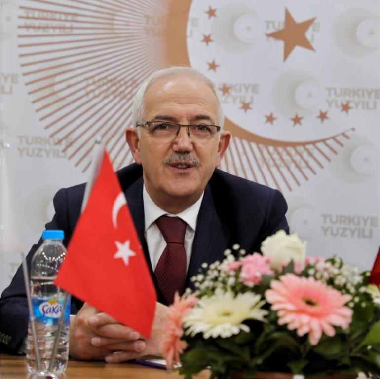 Kalp krizinden hayatını kaybeden AK Partili eski vekil için TBMMde tören yapıldı