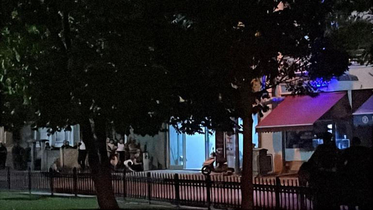 Yakalama kararı bulunan şüpheli, polise ateş açıp iş yerine saklandı; Müzakereci polis 6 saat sonra ikna etti