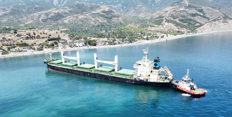 Tekirdağda kuru yük gemisi karaya oturdu