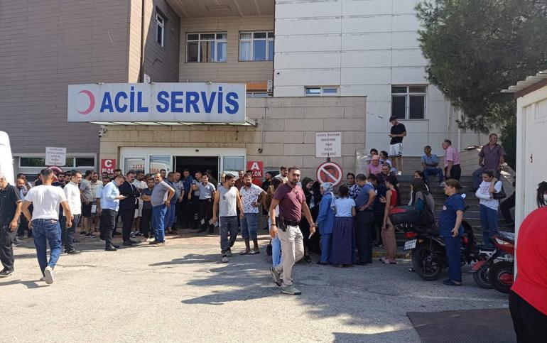 Edirnede otomobil, ağaca çarptı; 2si çocuk 5 ölü, 1 yaralı