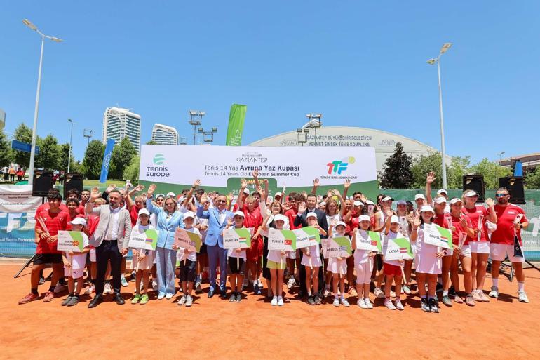 Uluslararası Tenis 14 Yaş Avrupa Yaz Kupası Gaziantepte başladı