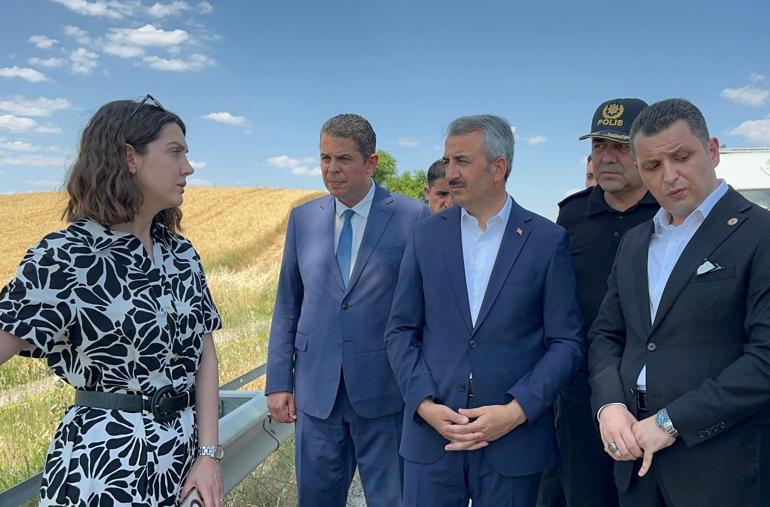 Edirnede otomobil, ağaca çarptı; ölenlerin kimlikleri belli oldu