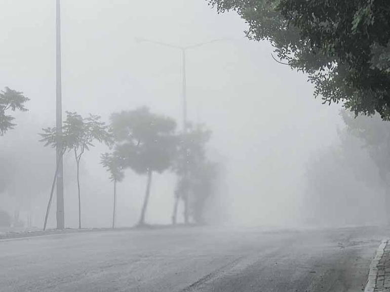 Adanada sabah saatlerinde sis etkili oldu