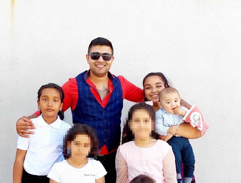 5 kişinin öldüğü kazada otomobil sürücüsü tabutları öpüp, Hakkınızı helal edin dedi