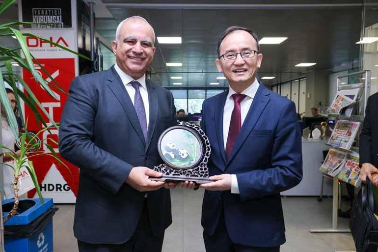 Çin Halk Cumhuriyeti Ankara Büyükelçisi Jiang Xuebinden DHAya ziyaret