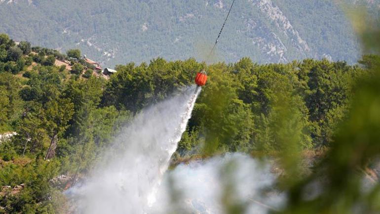 Antalyanın 3 ilçesinde 5 noktada çıkan yangınlar kontrol altında