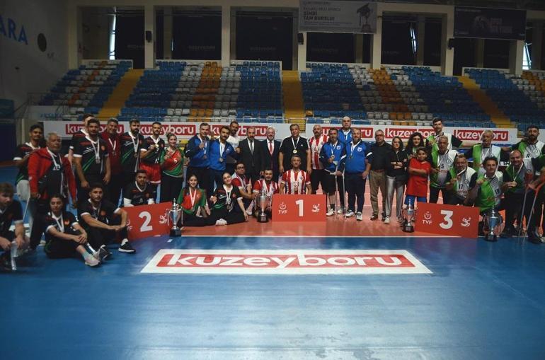 Oturarak Voleybol 1inci Lig Şampiyonu Kahramanmaraş oldu