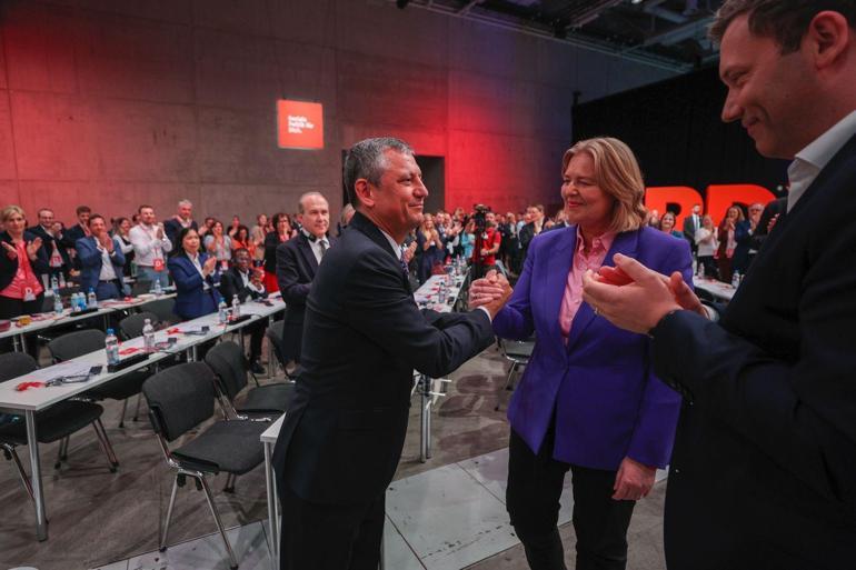 CHP Genel Başkanı Özel, Almanya Sosyal Demokrat Partisi Kongresi’ne katıldı