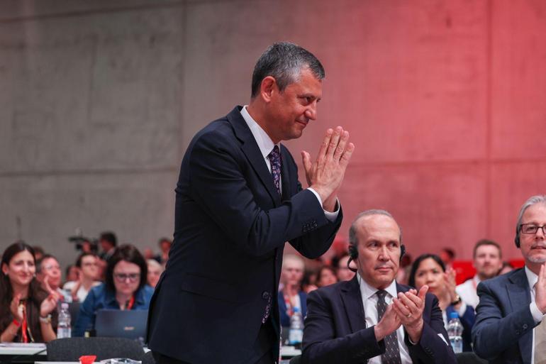 CHP Genel Başkanı Özel, Almanya Sosyal Demokrat Partisi Kongresi’ne katıldı