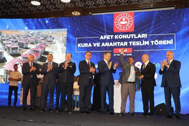 Bakan Yerlikaya: Büyük ve güçlü Türkiyeyi birlikte inşa edeceğiz