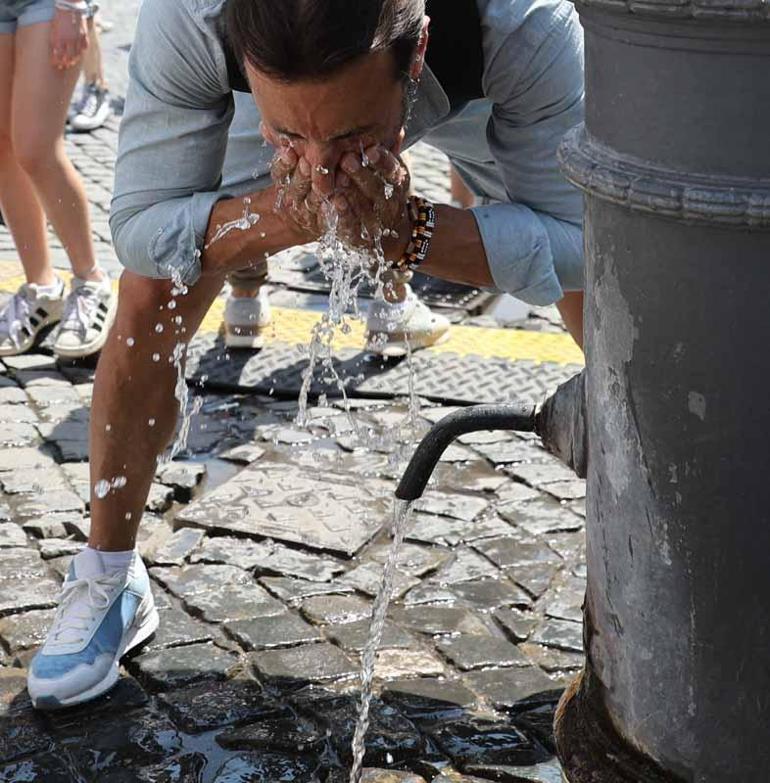 İtalyada aşırı sıcaklar nedeniyle birçok kent için ‘kırmızı’ alarm verildi