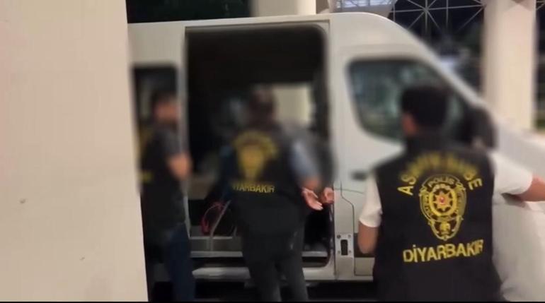Diyarbakır merkezli 14 ilde ‘Akbaba’ operasyonu: 18 tutuklama