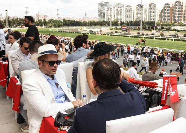 Ünlüler, 99. Gazi Koşusu’nu Hipodrom.com locasından izledi