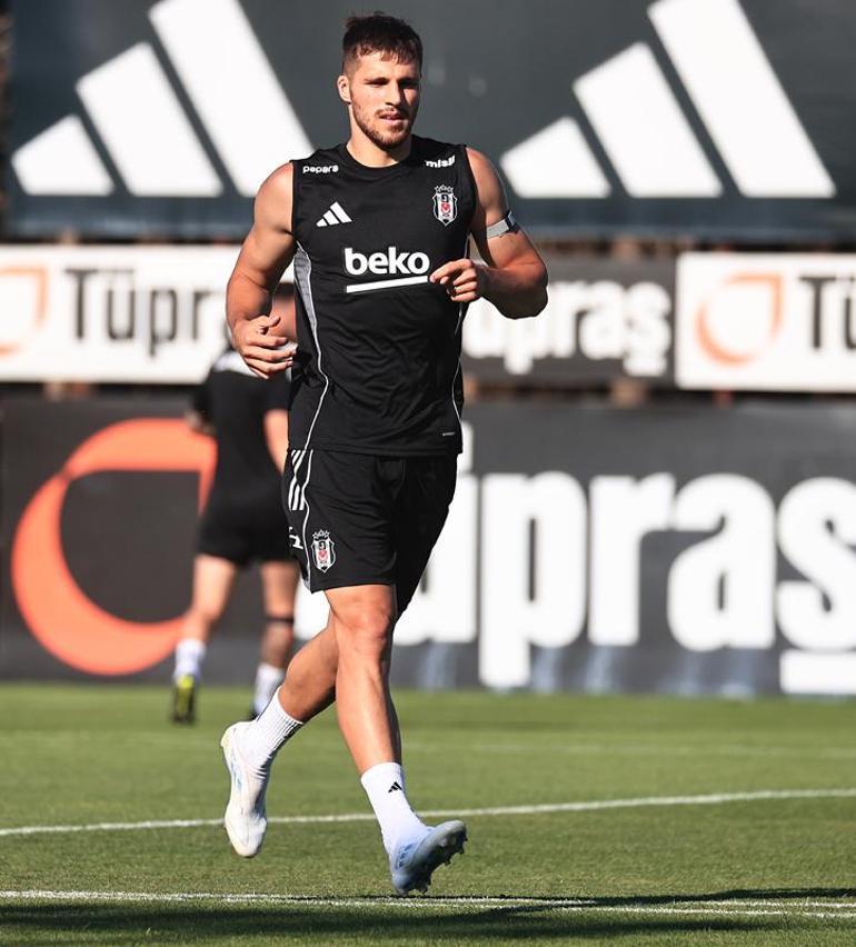 Beşiktaş’ta yeni sezon hazırlıkları sürüyor
