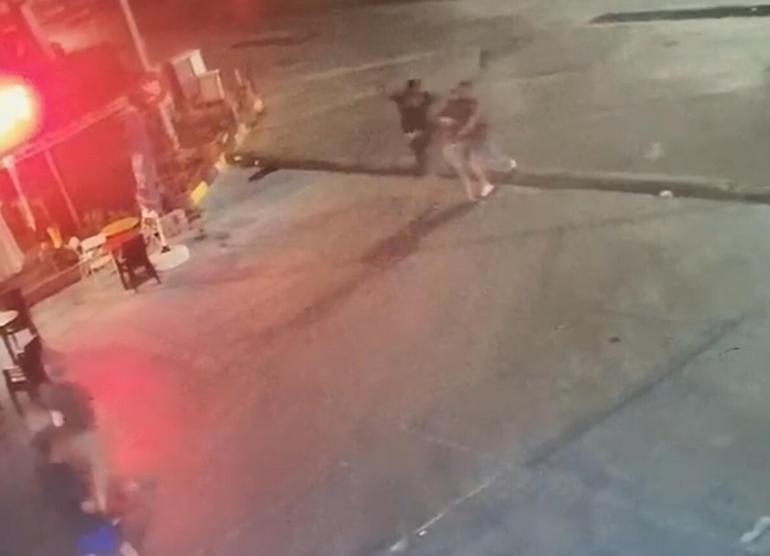 Bodrum’da veresiye sigara vermeyen market çalışanı bıçaklandı; o anlar kamerada