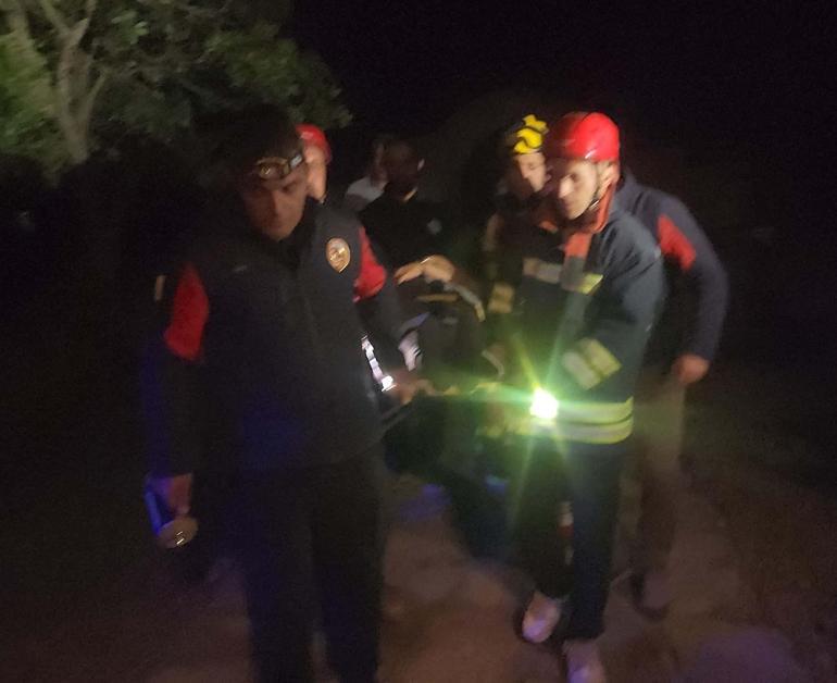 Dağda mahsur kalan 2 kardeş, 4 saat sonra kurtarıldı