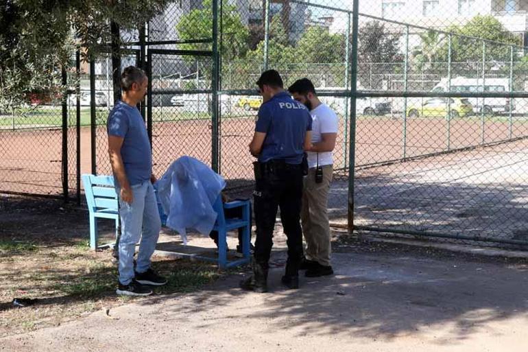 Bankta oturur halde ölü bulundu