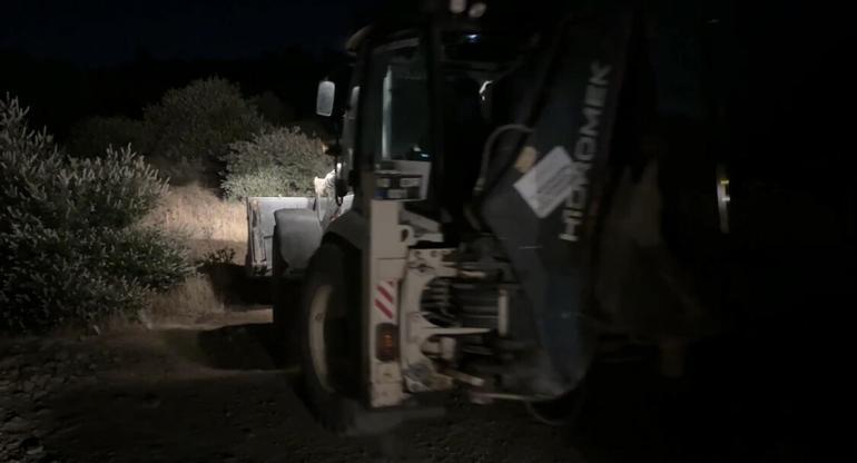 Balıkesirde zeytinlikte çıkan yangın kontrol altında