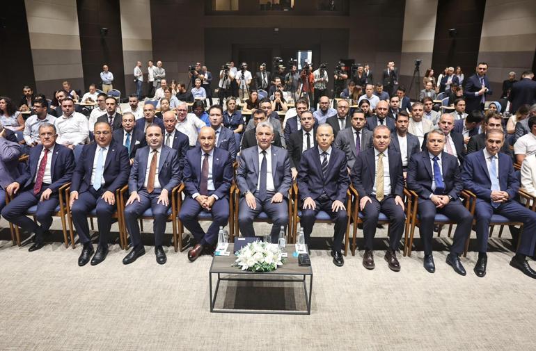 Bakan Bolat: Yıllık ihracatta 267 milyar dolarla Cumhuriyet tarihi rekoru kırıldı