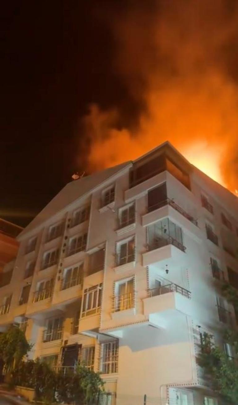 Ankarada 5 katlı binanın çatısında çıkan yangın söndürüldü