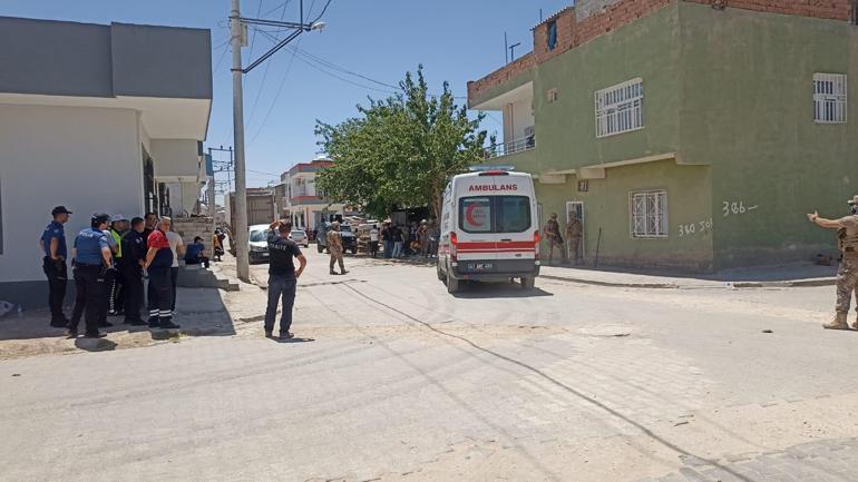 Eşi ve 2 çocuğunu rehin alan şüpheli 3 saat sonra ikna edilip gözaltına alındı