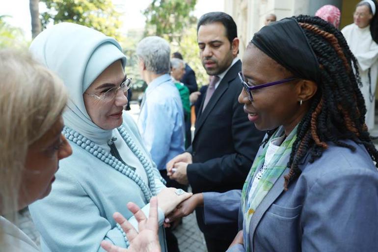 Emine Erdoğan, Vatikan’da ‘Kardeşlik Temelli Ekonomi: Etik Çok Taraflılık’ konferansına katıldı