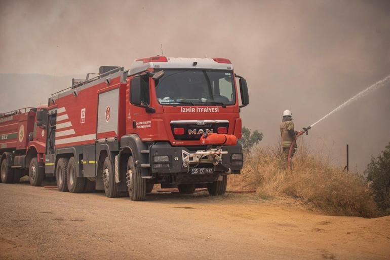 Ödemişteki orman yangını 2nci gününde: 2 ölü