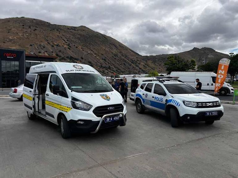 Kayseride silahlı, bıçaklı, sopalı kavga: 1 ölü, 1 yaralı