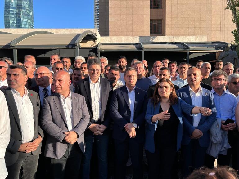 İzmirdeki yolsuzluk operasyonu; Tunç Soyerle birlikte 60 kişi tutuklandı