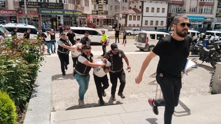 Arazide toprağa gömülü boğazı kesilmiş cesedi bulundu: 3 gözaltı