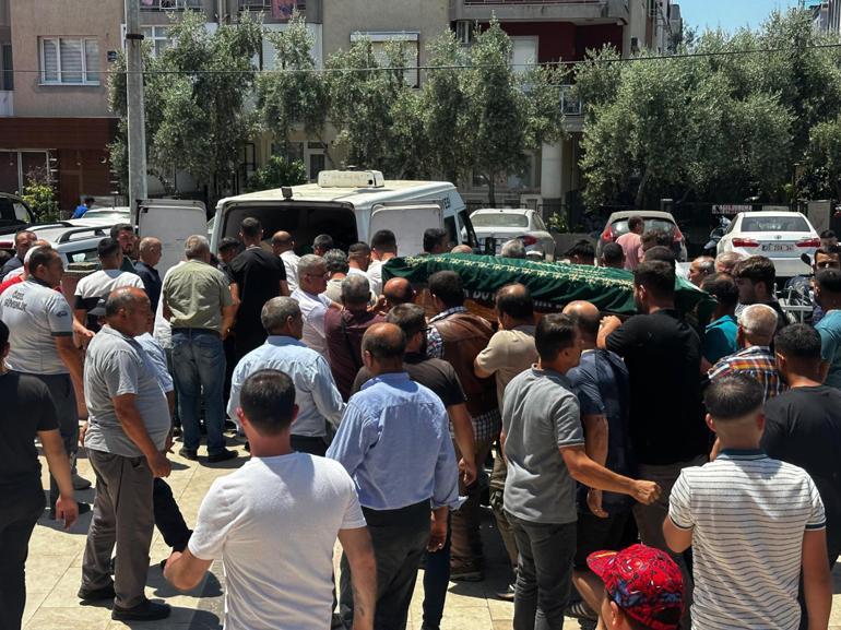 İzmirde 3 kardeşi, otomatik av tüfeği ile öldürülen eski muhtar tutuklandı