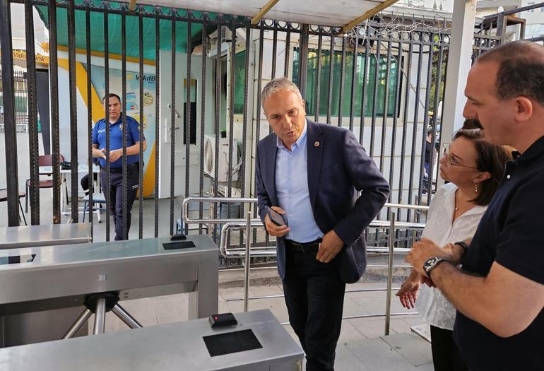 Antalya Büyükşehir Belediye Başkanı Böcek tutuklandı
