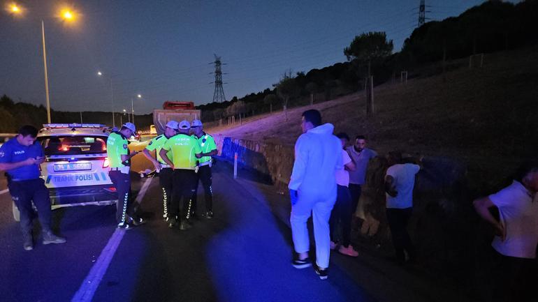 Eyüpsultanda motosiklet hafriyat kamyonu ile çarpıştı: 1 ölü, 1 ağır yaralı