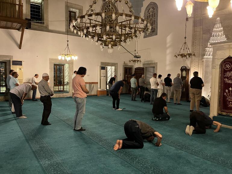 Orman yangınlarının sona ermesi için camilerde dua edildi