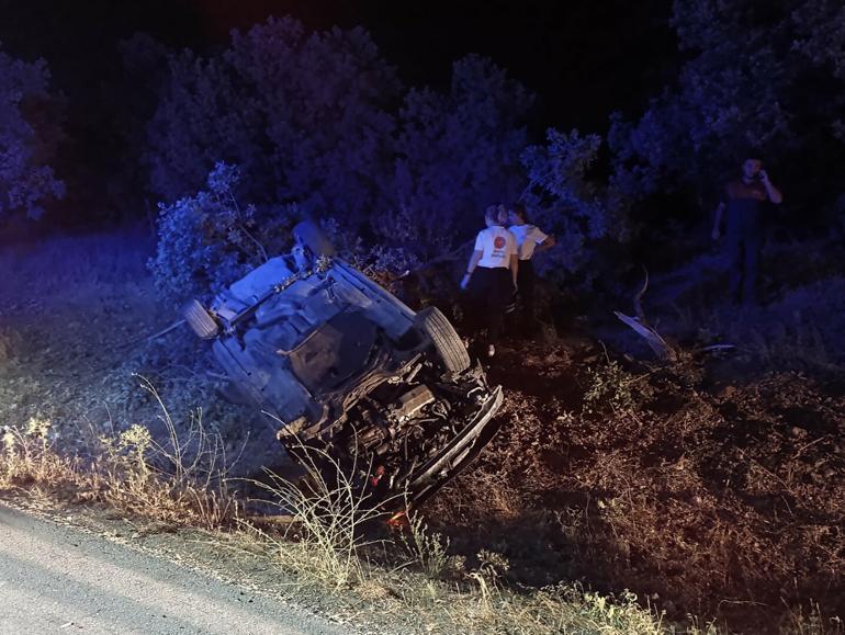 Uşak’ta otomobil şarampole devrildi: 1 ölü, 2 yaralı