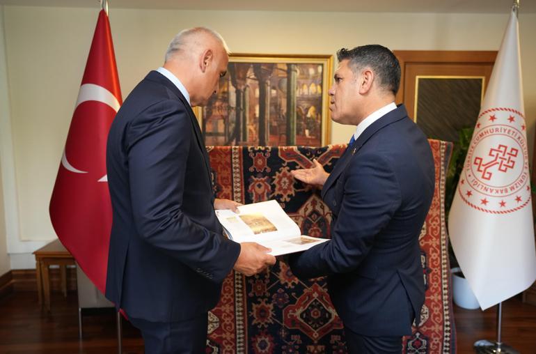 5 asırlık Uşak halısı, 30 yıl sonra Türkiyeye iade edildi
