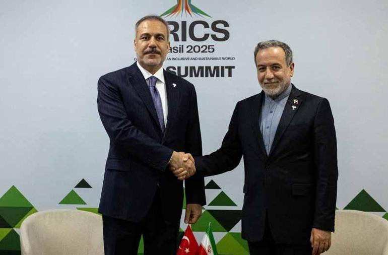 Bakan Fidan, İranlı mevkidaşı Arakçi ile görüştü