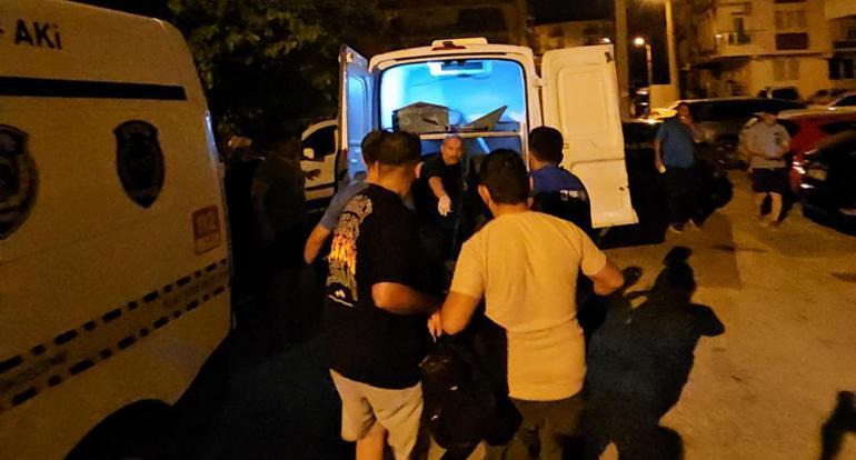 Kız kardeşini 14 bıçak darbesiyle öldürüp başını kesmeye çalıştı