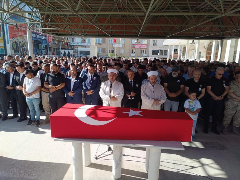 Diyarbakır’da polis memuru, trafik kazasında hayatını kaybetti