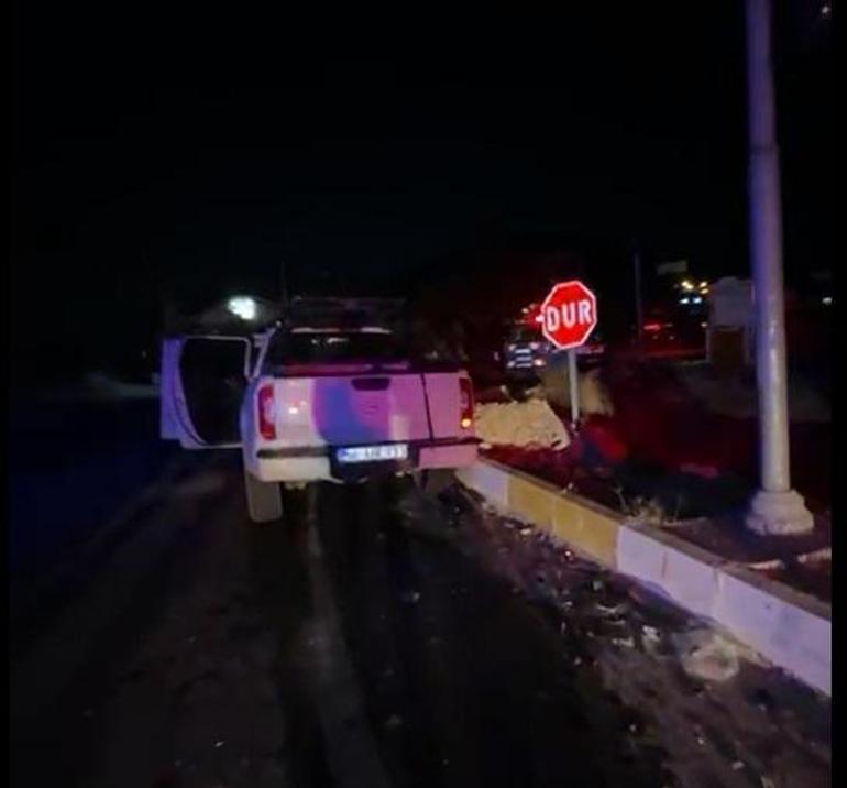 İzmir’de kamyonet ile hafif ticari araç çarpıştı: 7 yaralı