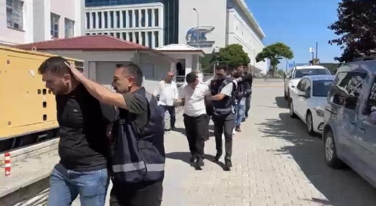 İş yerinde 2 kişinin yaralandığı silahlı saldırı kamerada